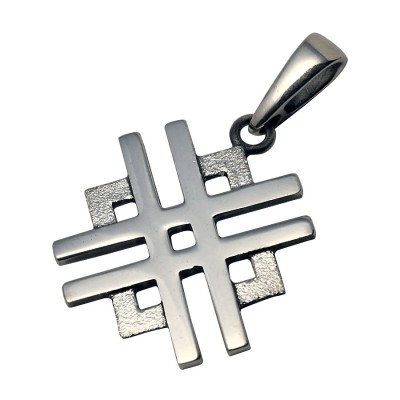 The Sun shines on the oak